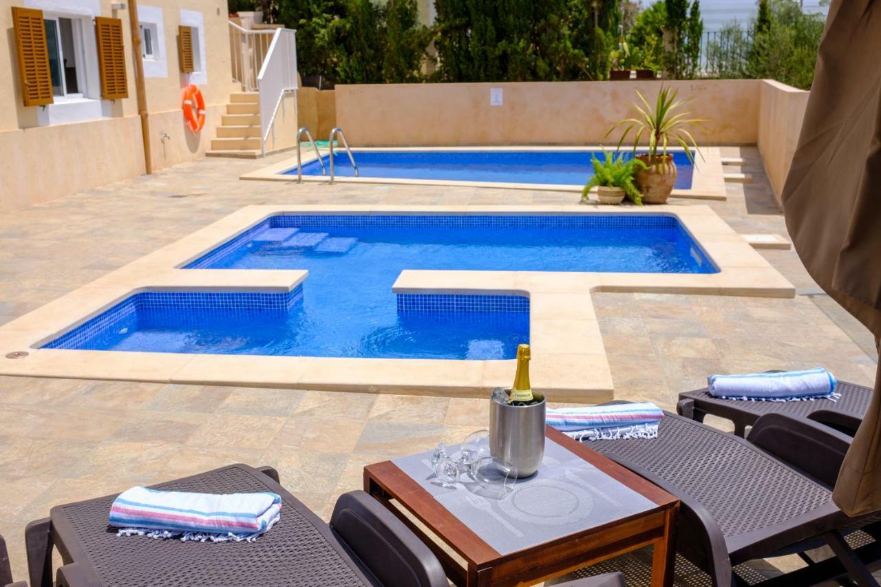 Castell Des Paradis Porto Petro  Exterior photo